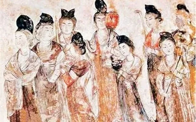 How did thr Tang Dynasty Hanfu Clothing Develop and Prosper