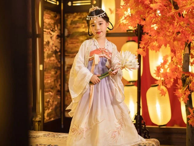 How to Choose One Genuine Chinese Costumes for Children