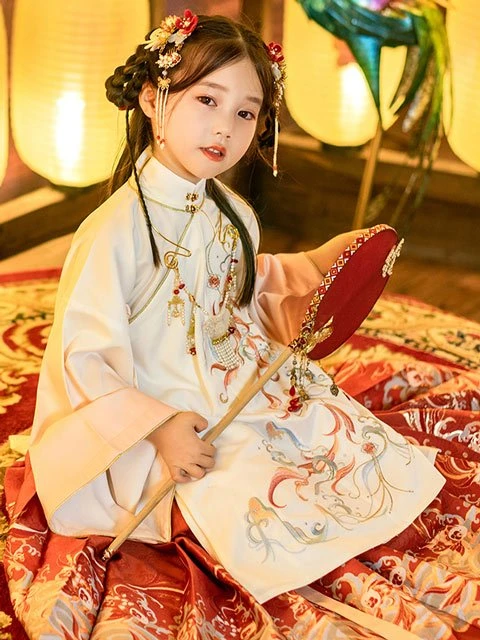 How to Choose One Genuine Chinese Costumes for Children