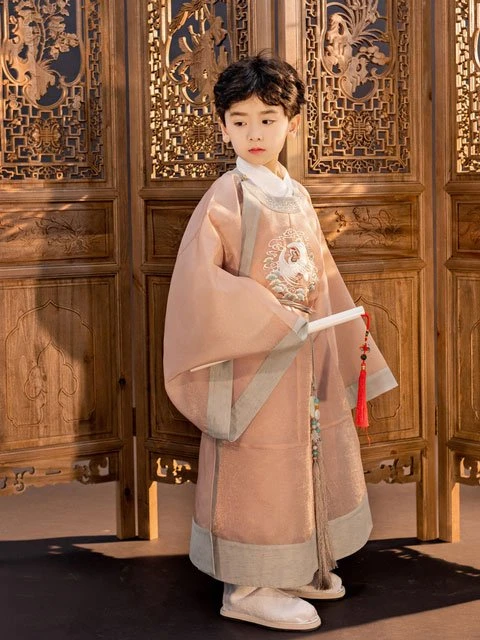 How to Choose One Genuine Chinese Costumes for Children