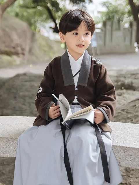 How to Choose One Genuine Chinese Costumes for Children