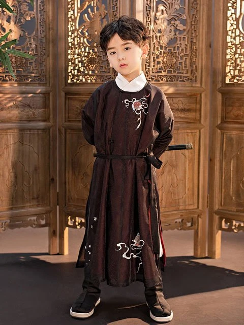 How to Choose One Genuine Chinese Costumes for Children