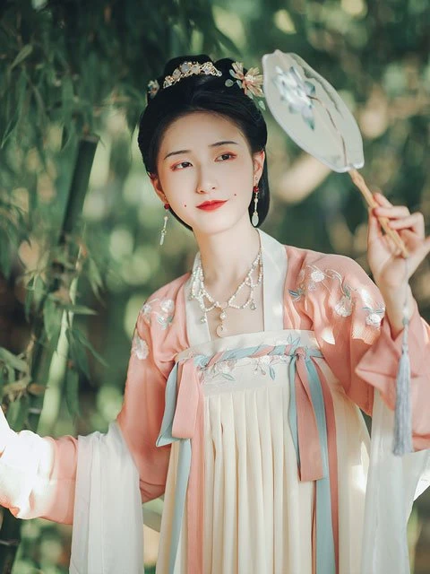 6 Hanfu Styles for Summer