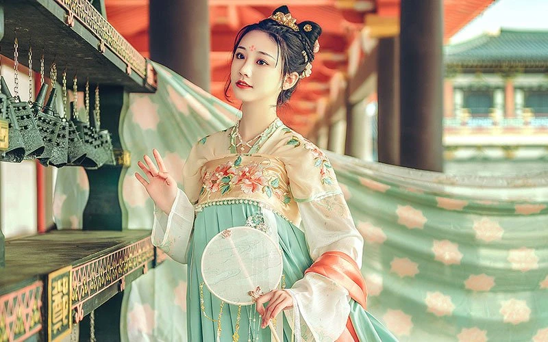 Hanfu Dressing Tutorial - How to Wear a Hezi