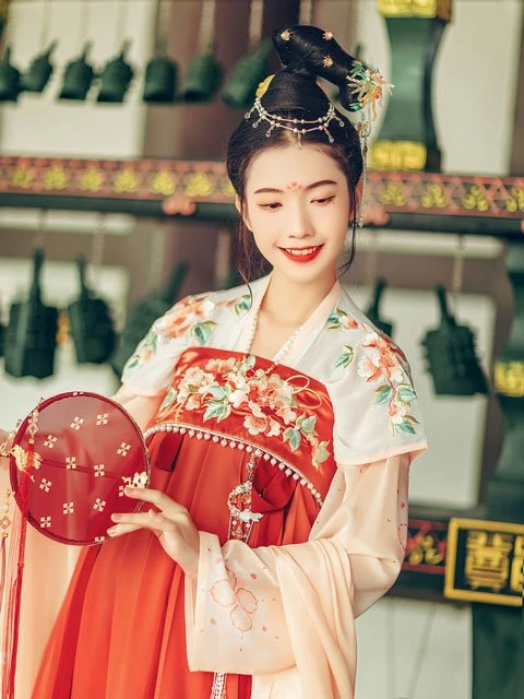 Hanfu Dressing Tutorial - How to Wear a Hezi