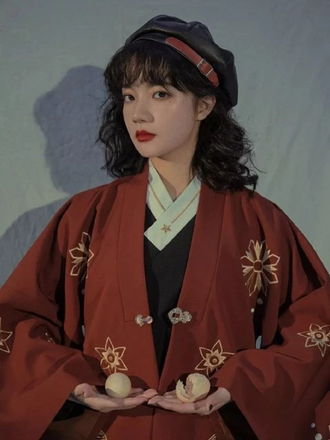 How to Chose Pretty Chinese New Year Traditional Clothing for Festival