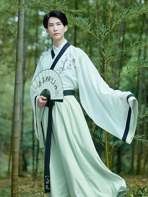 How to Chose Pretty Chinese New Year Traditional Clothing for Festival