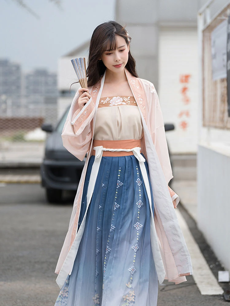 Summer Blossom Han Fu Shop