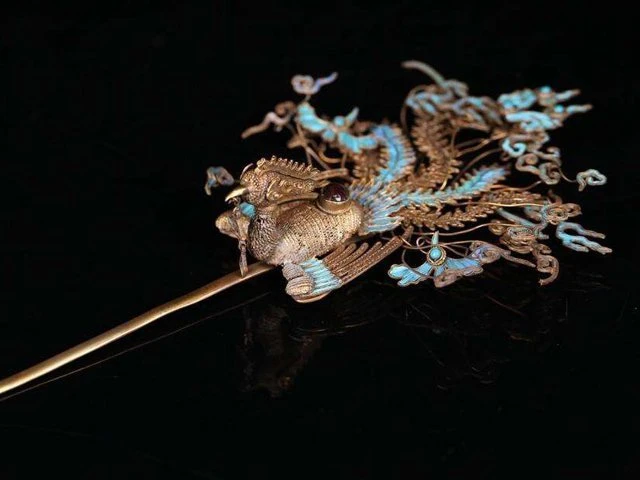 Chinese Dress Accessories:The Cruelty & Beauty of Tian-tsui