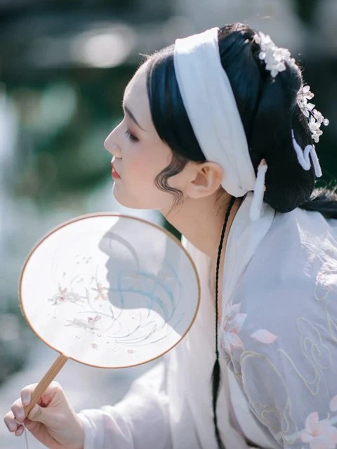The Legend of the White Snake - Traditional Hanfu Photography