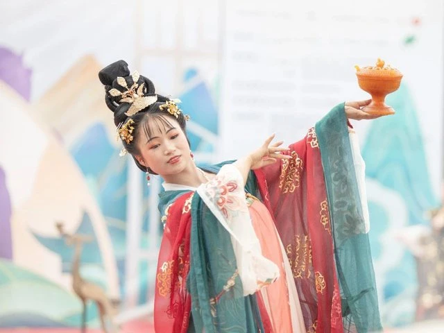 2020 Li Yi Hua Xia Hanfu Supermodel Competition