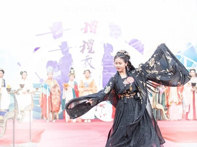 2020 Li Yi Hua Xia Hanfu Supermodel Competition