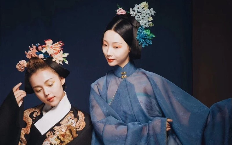4 Beautiful Artificial Flowers in Han Fu Hair Accessories