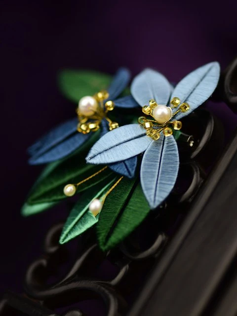 4 Beautiful Artificial Flowers in Han Fu Hair Accessories