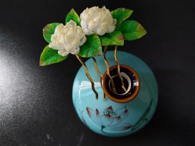 4 Beautiful Artificial Flowers in Han Fu Hair Accessories