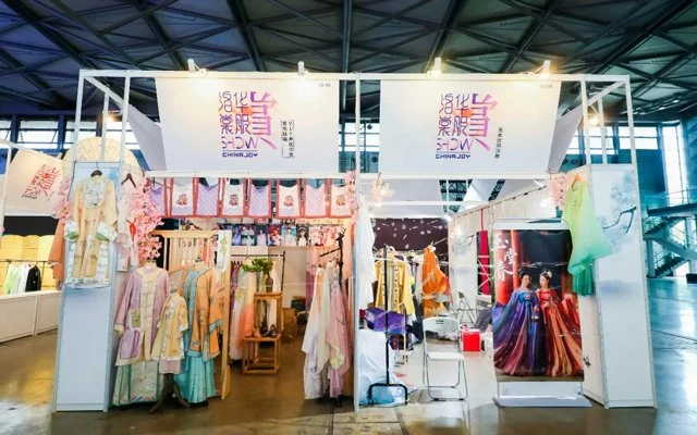 First Luochang Chinese Hanfu Show in ChinaJoy