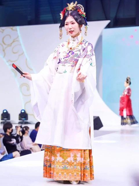 First Luochang Chinese Hanfu Show in ChinaJoy