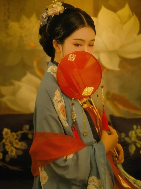 Hanfu Guide | About the Handling of New Chinese Costumes