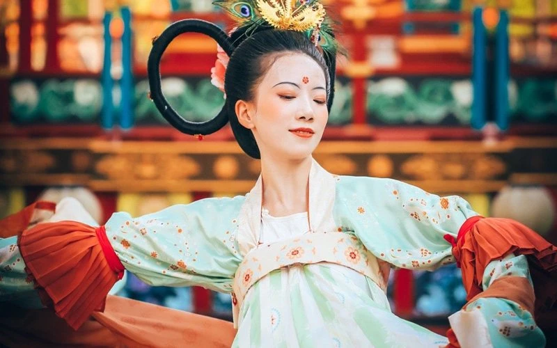 How to Choose the Right Style of Chinese Hanfu for You?