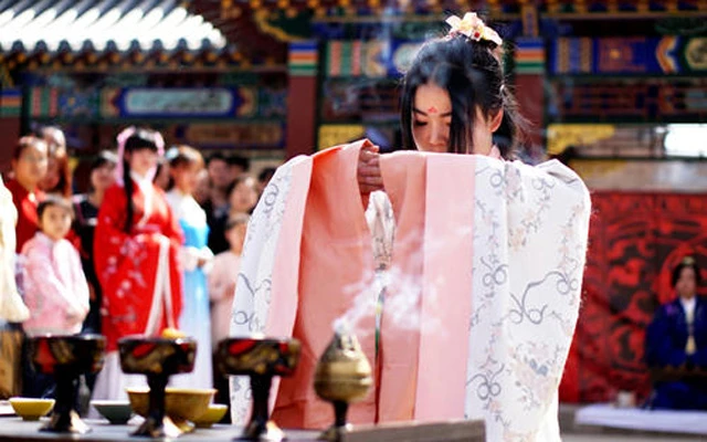 Why Plus Size Hanfu is so Popular in Ancient China