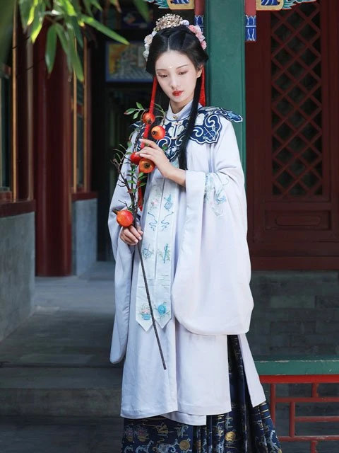 12 Latest Fashion Chinese Clothing Hanfu Styles in Runway