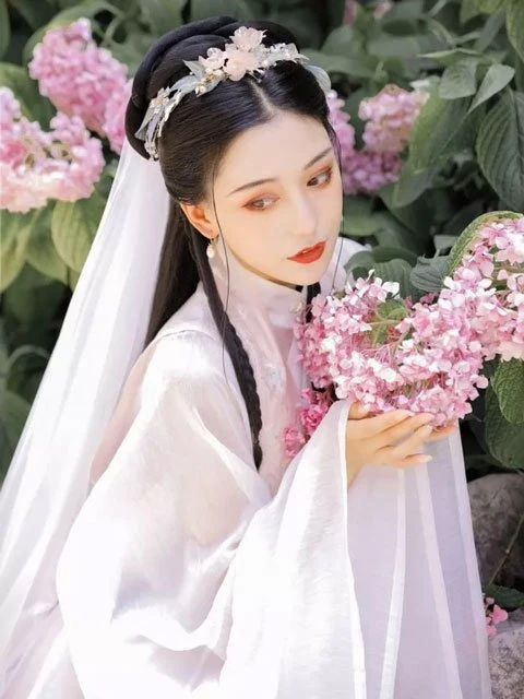 3 Basic Elements of Classical Hanfu Makeup