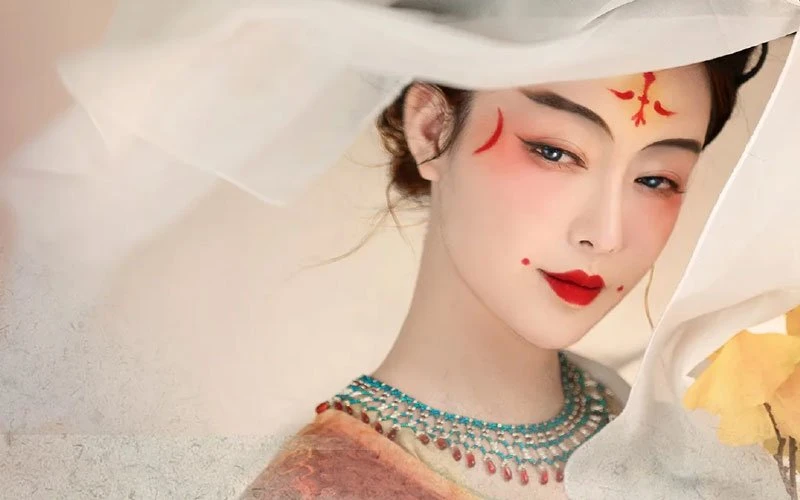 History of Chinese Dress: Kaleidoscope of Tang Costume