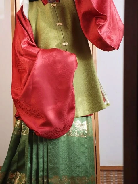 3 Easy Ways To Match Hanfu in Winter