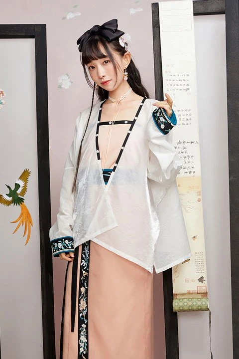 6 Surprisingly Easy Ways To Wear Han Element In Daily Life