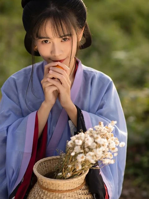 Harvest Autumn & Hanfu Girls