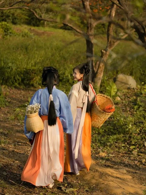 Harvest Autumn & Hanfu Girls