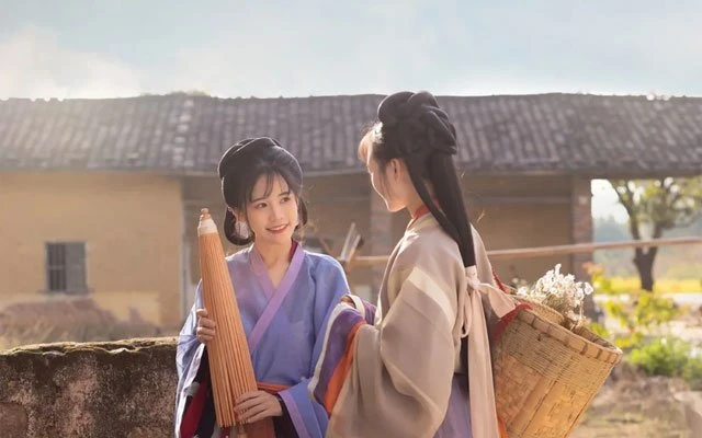 Harvest Autumn & Hanfu Girls