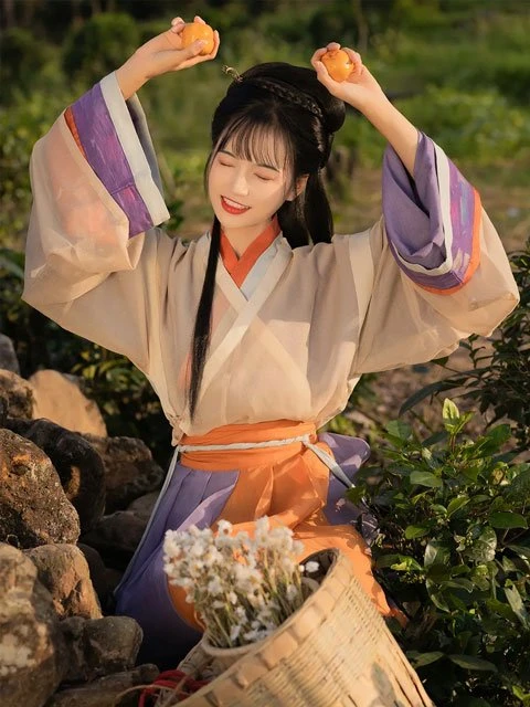 Harvest Autumn & Hanfu Girls