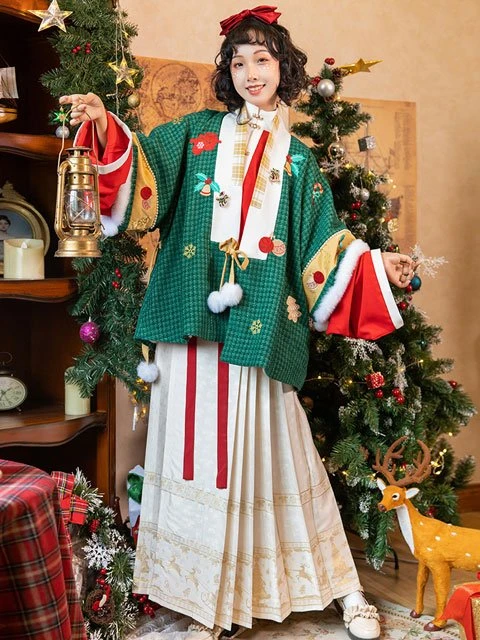 4 Sets Hanfu for Christmas That'll Make You Special