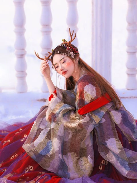 5 Sets of Graceful Hanfu Photos for Christmas 13