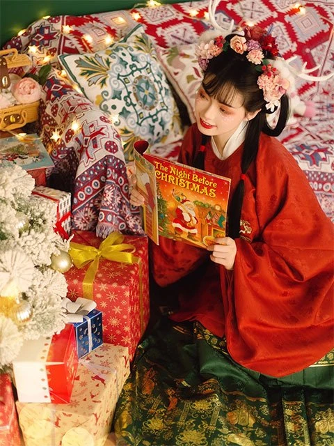 5 Sets of Graceful Hanfu Photos for Christmas 36