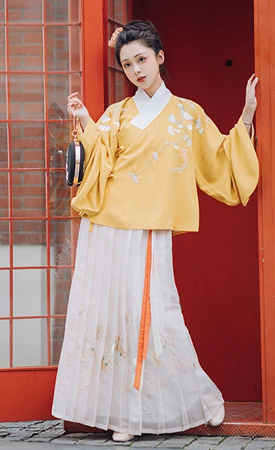 4 Sets of Rare Colorways Hanfu Styles