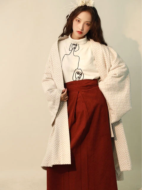 How to Make Red Hanfu Look Great in the New Year 8