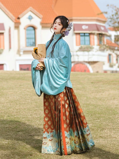 How to Make Red Hanfu Look Great in the New Year 10