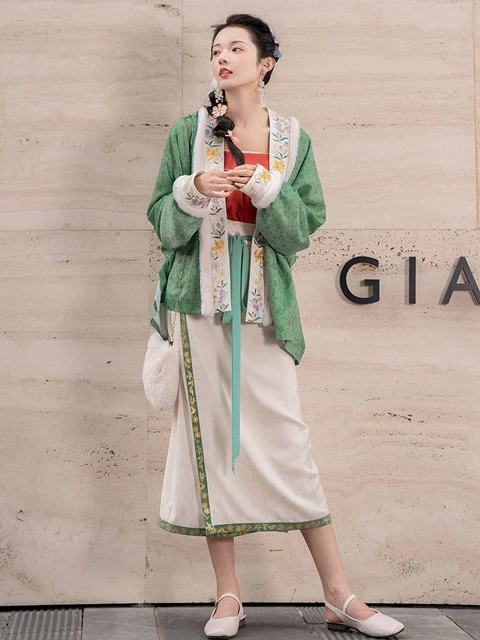 How to Make Red Hanfu Look Great in the New Year