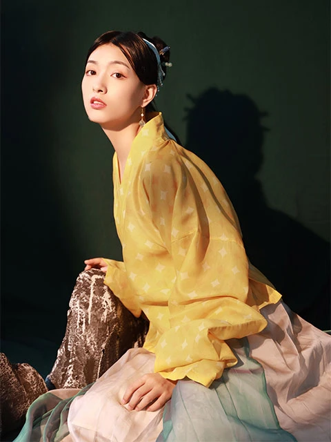 How to Wear Hanfu More Illuminating in 2021 14