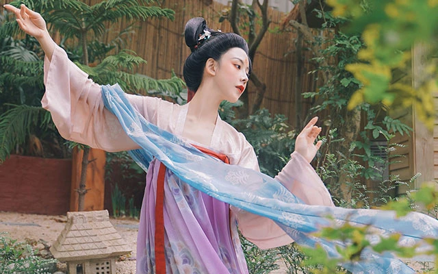 Top 3 Hanfu Fashion Trends for 2021 7