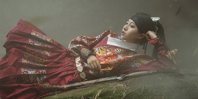4 Kinds of Essential Props for Hanfu Photography