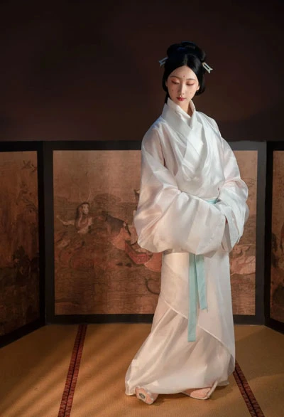 5 Kind of Beauty Traditional Chinese Clothing for Female 4