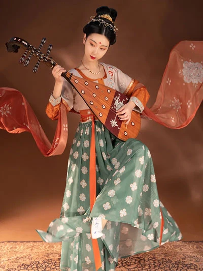 5 Kind of Beauty Traditional Chinese Clothing for Female 9