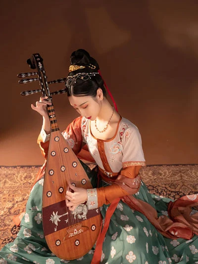 5 Kind of Beauty Traditional Chinese Clothing for Female 10