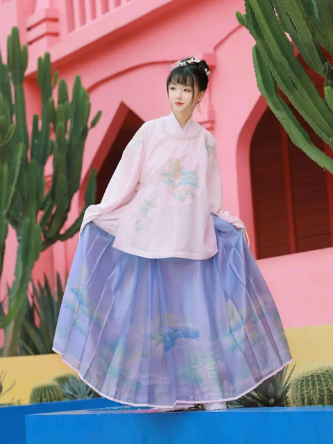 8 Examples of Common Fabrics Used in Hanfu Making 17