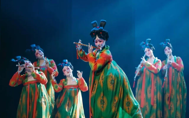 Awesome! Pretty Hanfu Dance Show "Tang Palace Night Banquet"