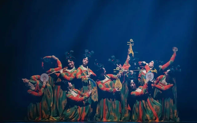 Awesome! Pretty Hanfu Dance Show "Tang Palace Night Banquet"