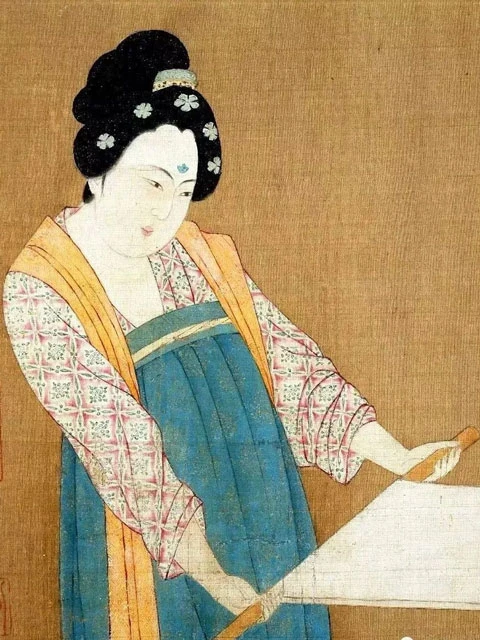 Painting Appreciation: Court Ladies Preparing Newly Woven Silk 10